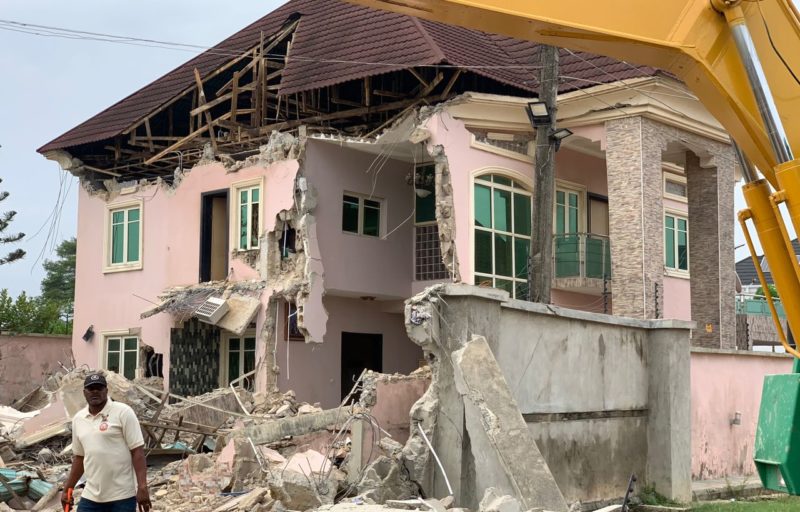 LASBCA DEMOLISHES 13 BUILDINGS VIOLATING BUILDING CODES.