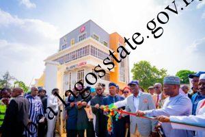 Gov. Sanwo-Olu at the commissioning of LASBCA office building